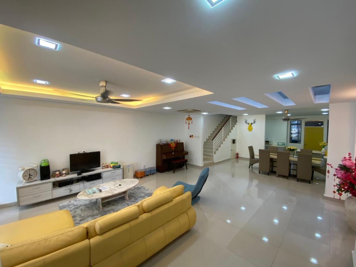 Entire Residential Home•Jia Residences Bkt Serdang沙登温暖的家 Seri Kembangan Exteriér fotografie