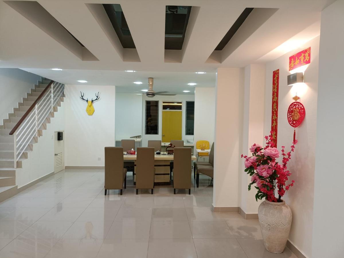 Entire Residential Home•Jia Residences Bkt Serdang沙登温暖的家 Seri Kembangan Exteriér fotografie