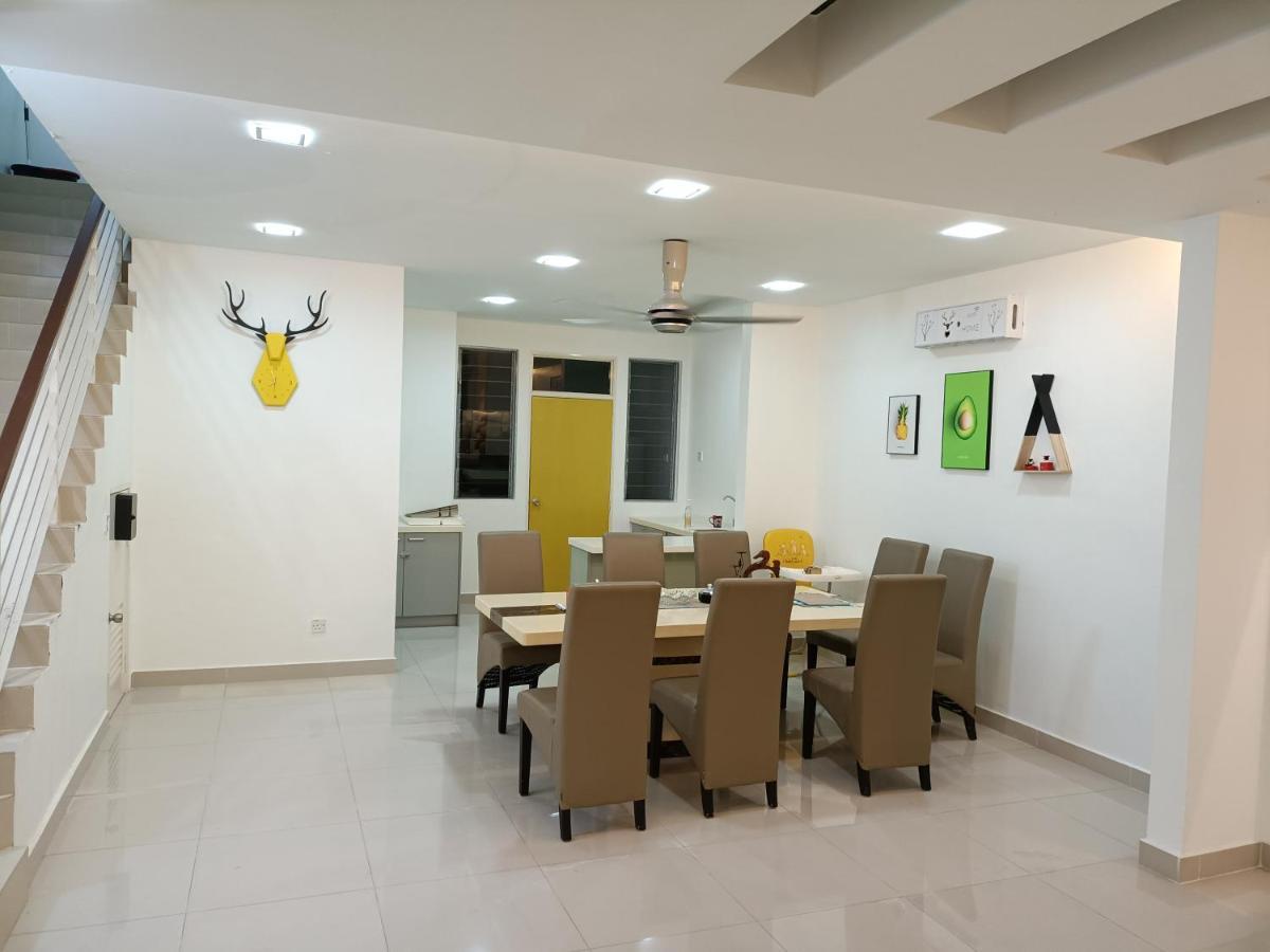 Entire Residential Home•Jia Residences Bkt Serdang沙登温暖的家 Seri Kembangan Exteriér fotografie