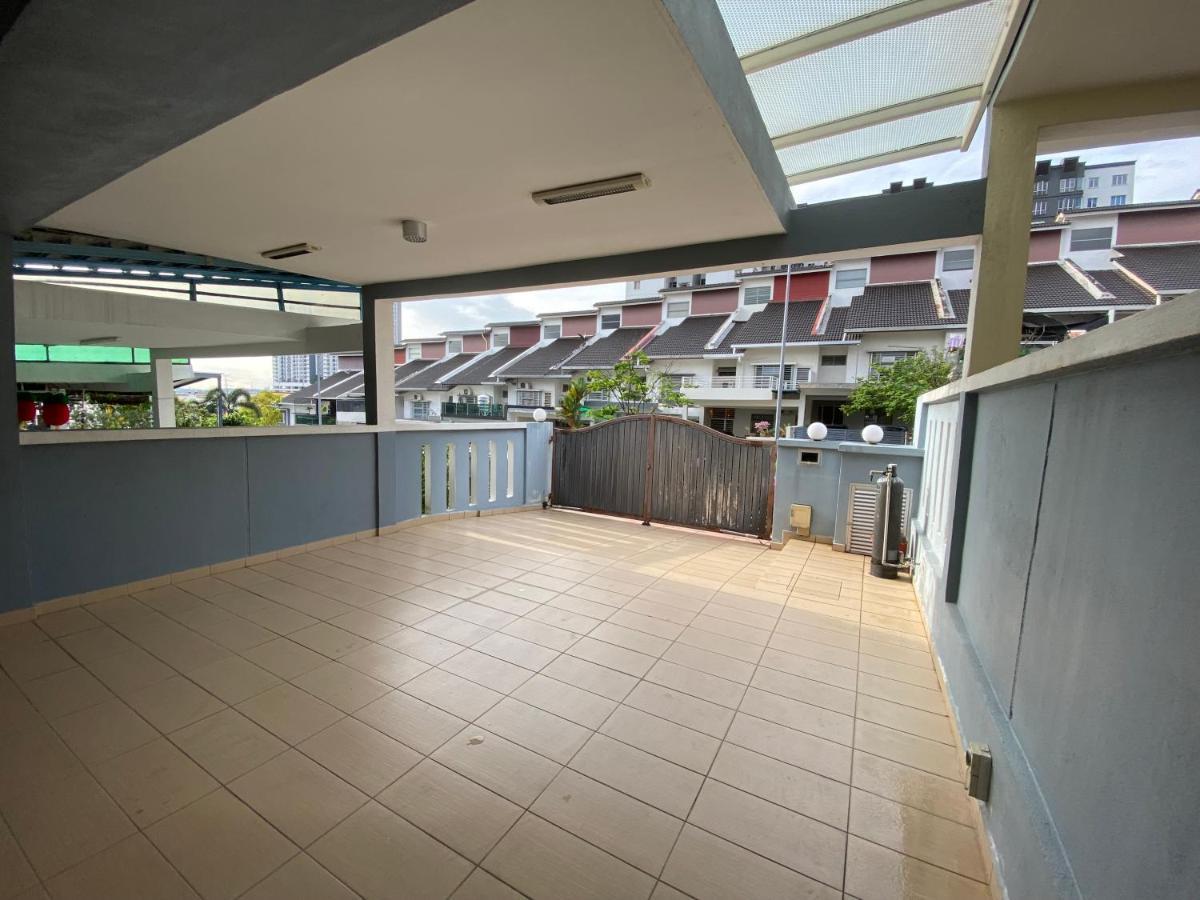 Entire Residential Home•Jia Residences Bkt Serdang沙登温暖的家 Seri Kembangan Exteriér fotografie