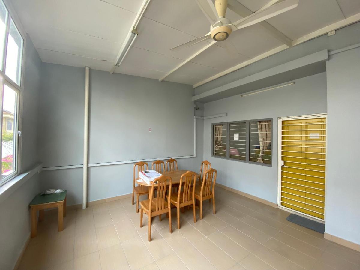 Entire Residential Home•Jia Residences Bkt Serdang沙登温暖的家 Seri Kembangan Exteriér fotografie